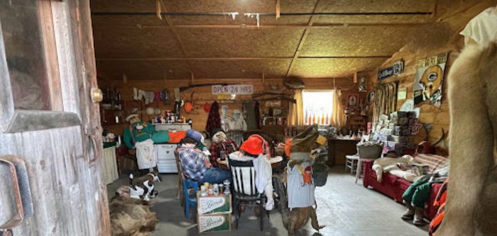 Da Yoopers Tourist Trap - Web Listing (newer photo)